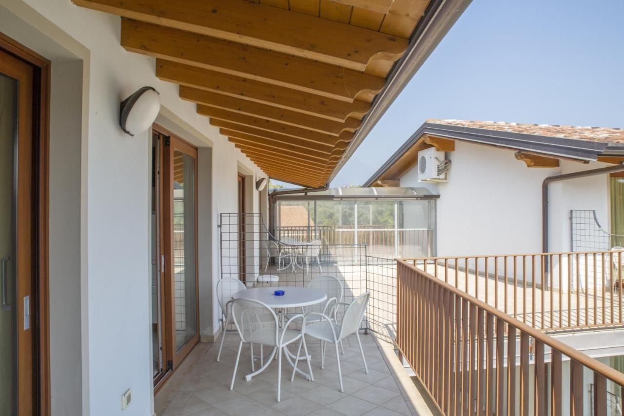 Residence Molino - Holiday Apartments Manerba del Garda Eksteriør bilde