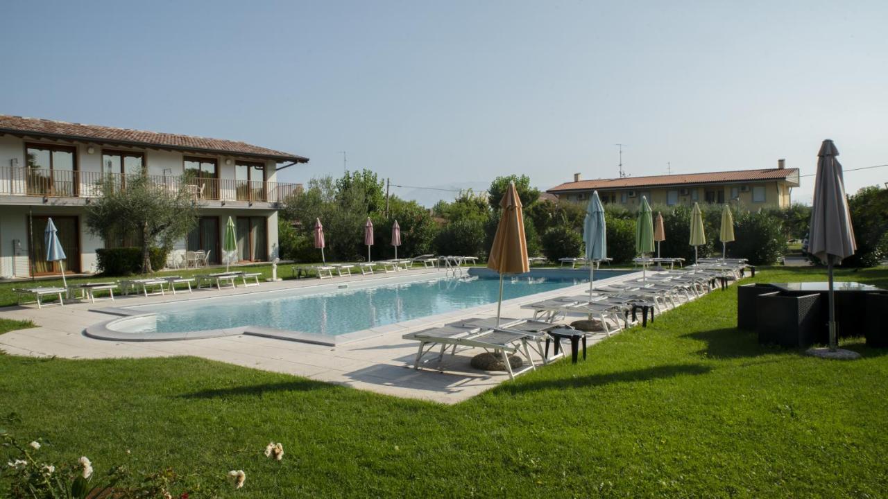 Residence Molino - Holiday Apartments Manerba del Garda Eksteriør bilde
