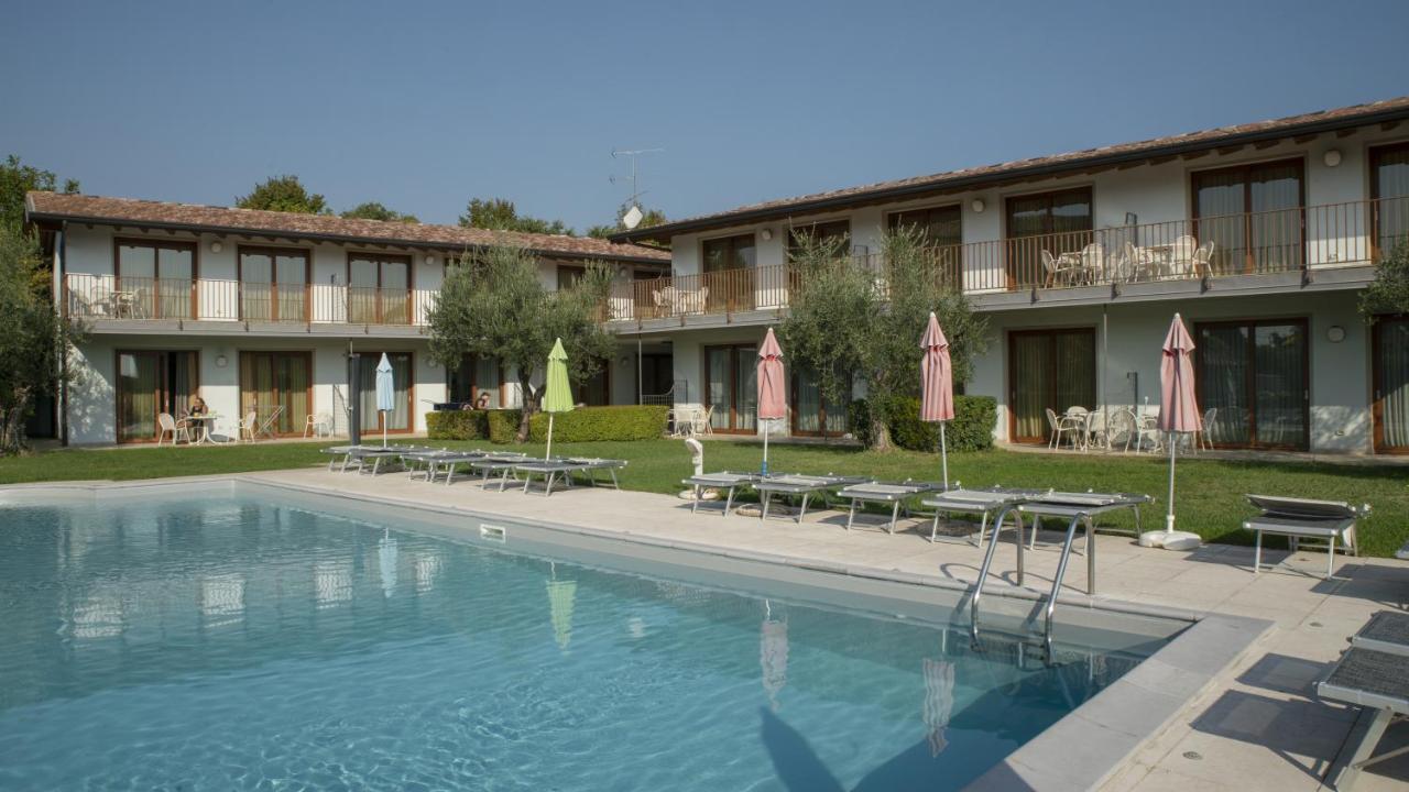 Residence Molino - Holiday Apartments Manerba del Garda Eksteriør bilde
