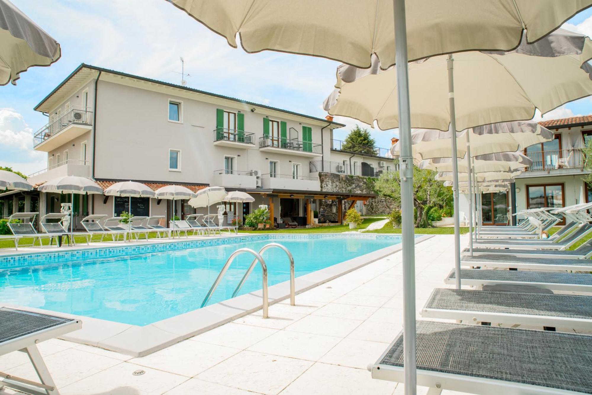 Residence Molino - Holiday Apartments Manerba del Garda Eksteriør bilde