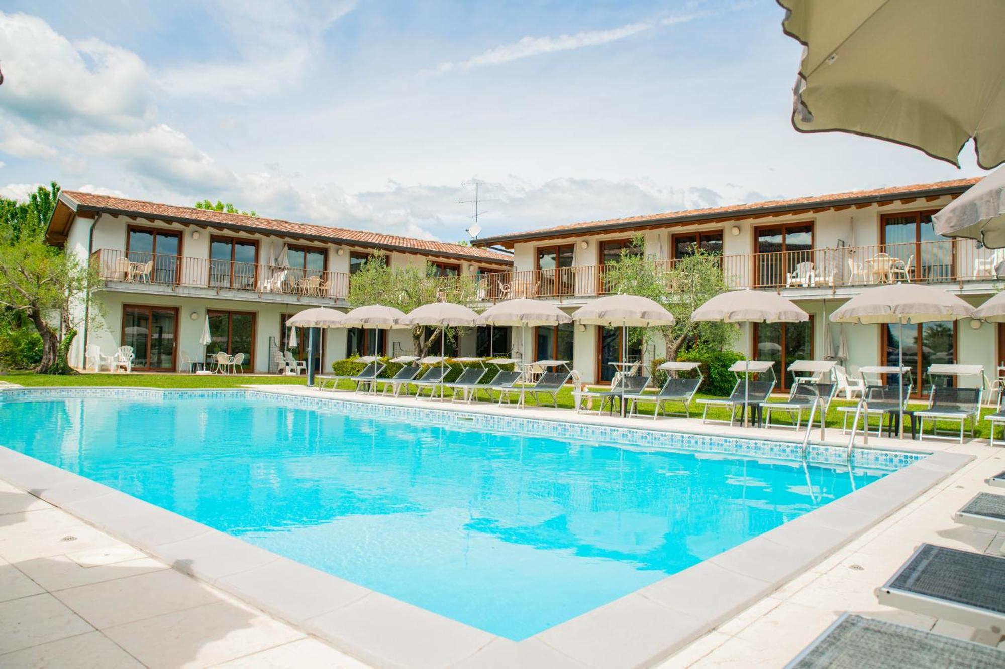 Residence Molino - Holiday Apartments Manerba del Garda Eksteriør bilde